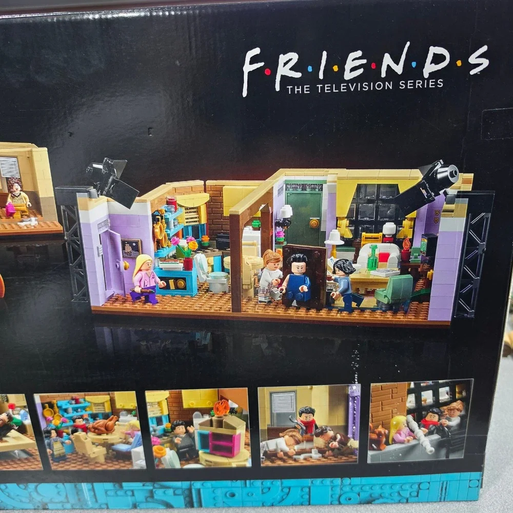 LEGO "Friends" The Apartments 10292 Set NEW Sealed 2048 Pcs - Picture 10 of 14